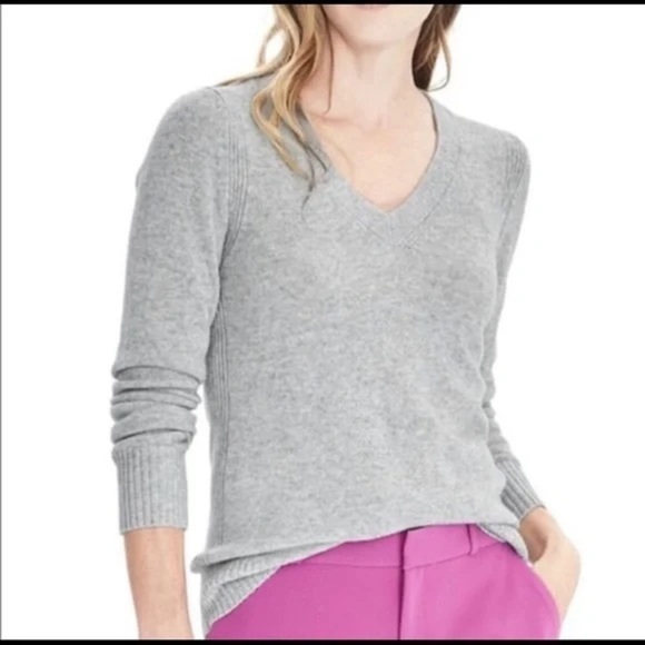 Banana Republic Fine Italian Yarn by Filpucci Button Back Heather Gray Sweater - Picture 1 of 16